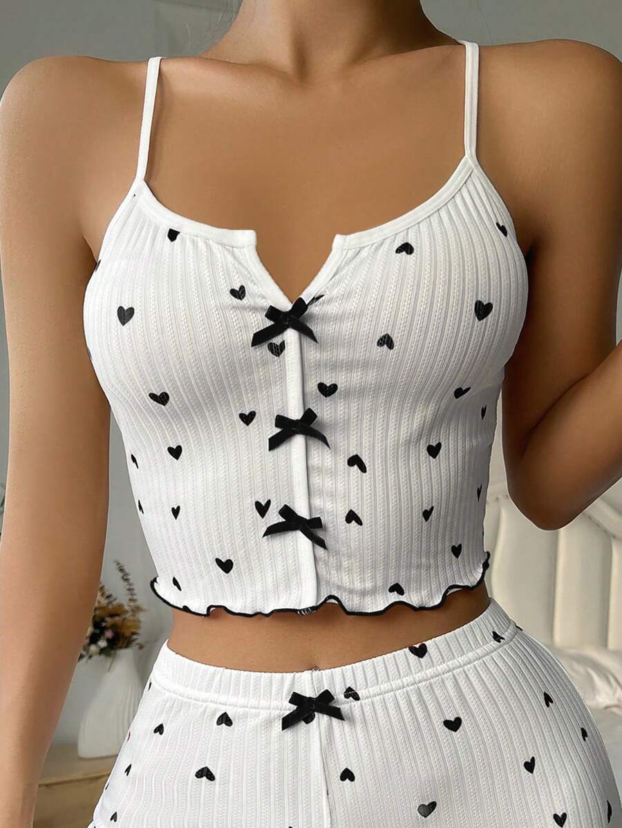Top de pijama de camisola con lazo en la parte delantera con borde de lechuga y estampado de corazones