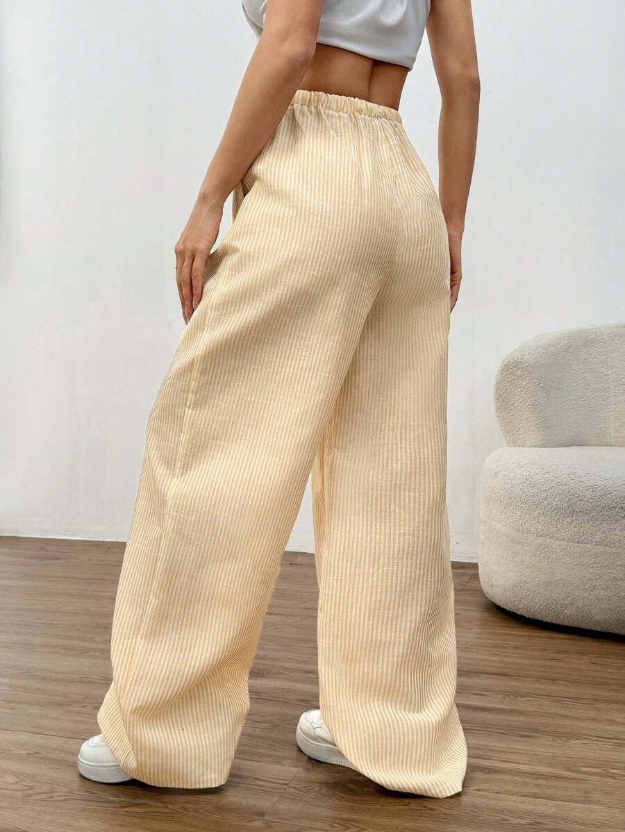 SHEIN EZwear Pantalones rectos de pierna suelta con cinturón a la cintura y diseño de rayas para mujer