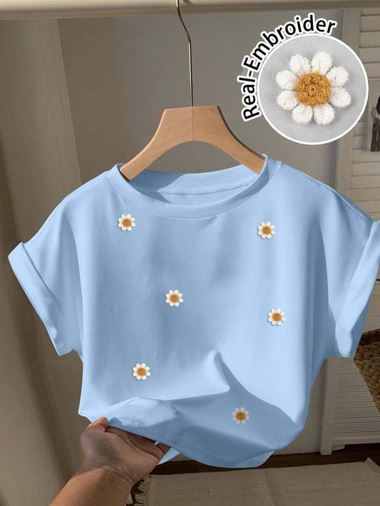 Comfortcana Camiseta de manga corta holgada con cuello redondo y bordado 3D minimalista de margarita en color crema y azul, adecuada para el verano, el hogar y reuniones