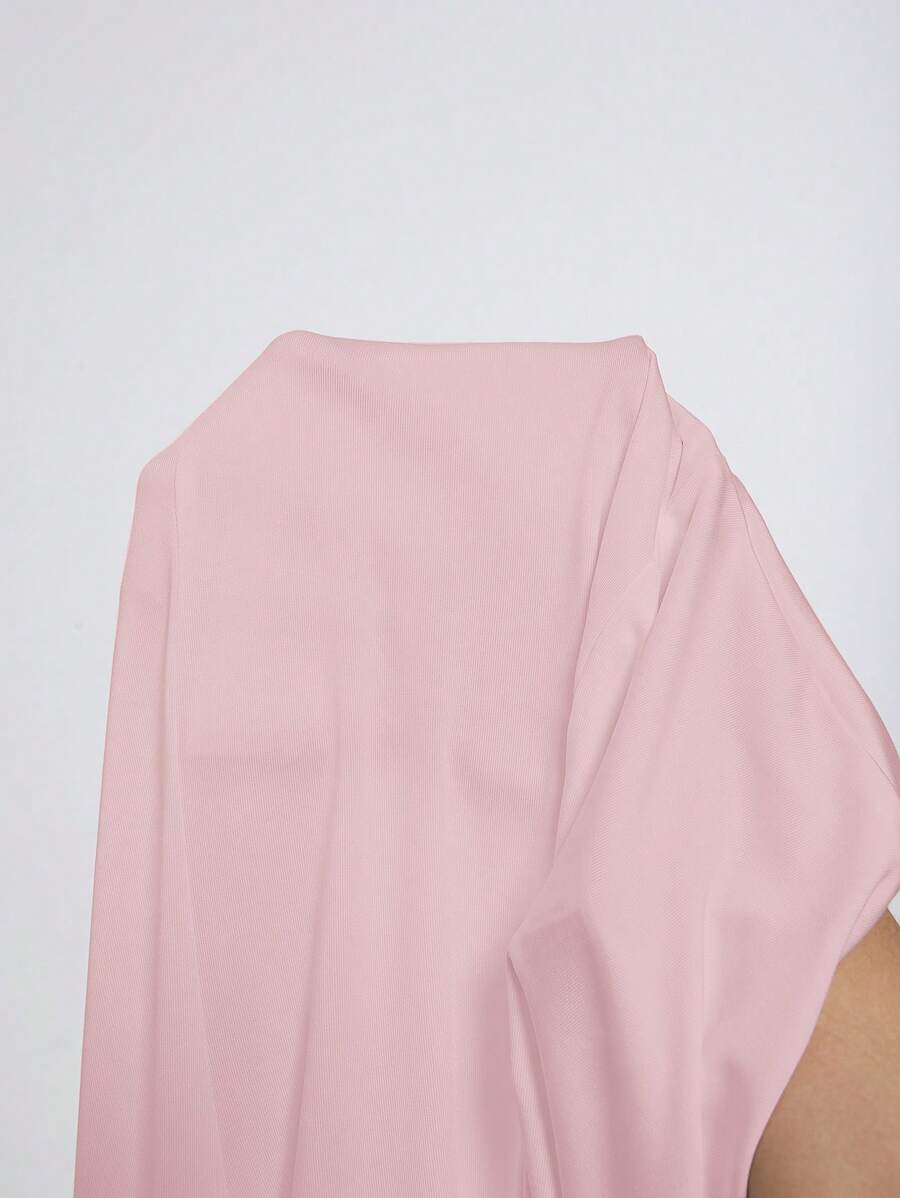 SHEIN Essnce Camiseta de manga corta de cuello cuadrado en color liso para el verano