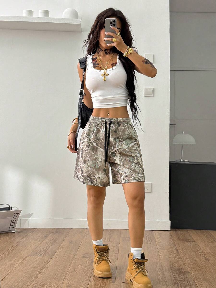 Coolane Shorts de punto con estampado de camuflaje con patrón de ramas de árbol para mujer, de estilo callejero de moda para primavera y verano