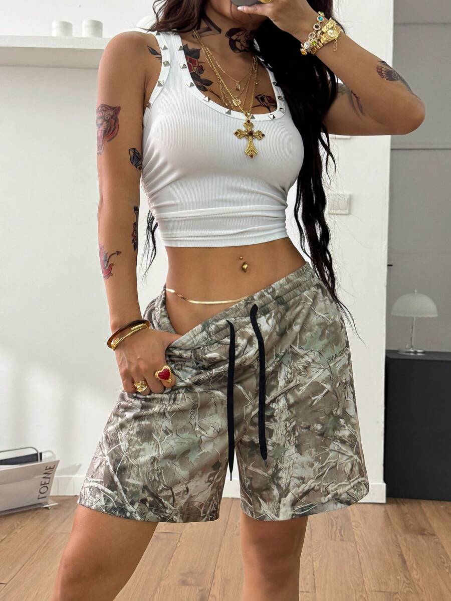 Coolane Shorts de punto con estampado de camuflaje con patrón de ramas de árbol para mujer, de estilo callejero de moda para primavera y verano