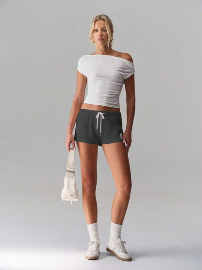 Flirla Pantalones cortos de verano informales para mujeres con cordón en la cintura, talle bajo y diseño de rayas con estampado numérico